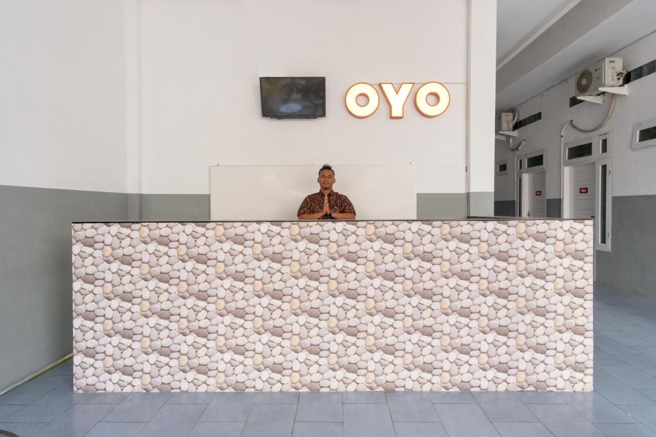 Oyo 447 Hutasimo Residence Medan Luaran gambar