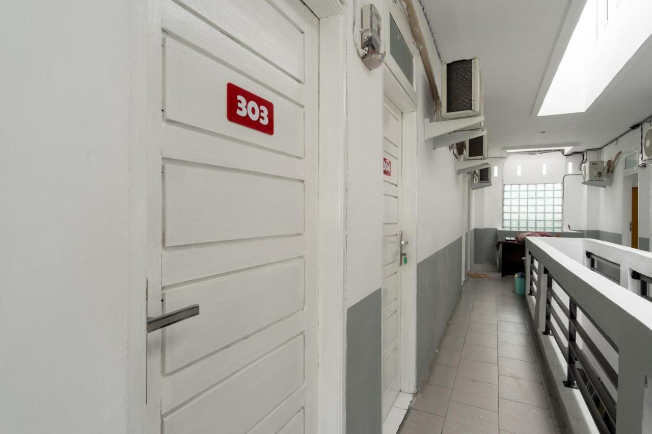 Oyo 447 Hutasimo Residence Medan Luaran gambar