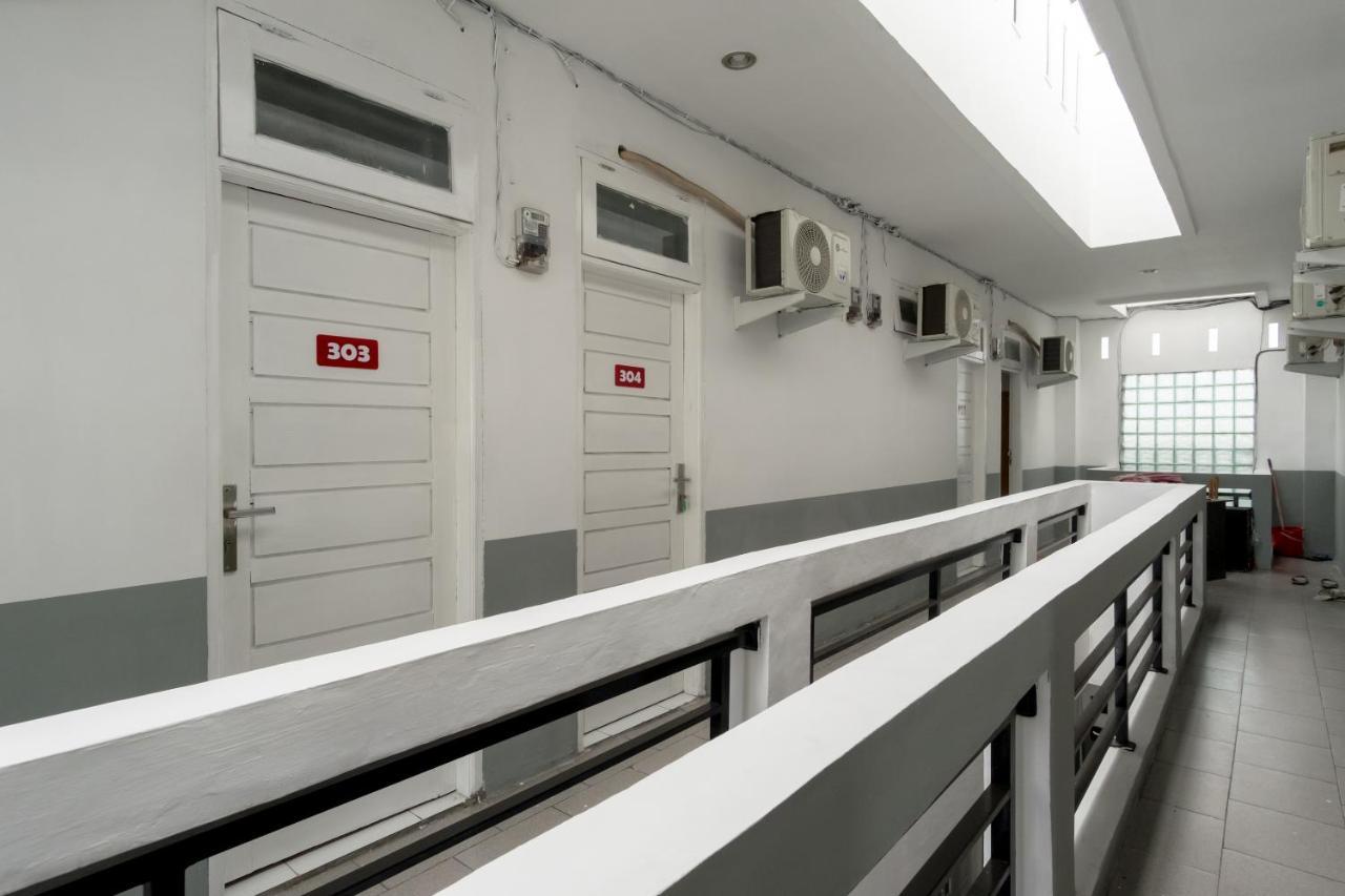 Oyo 447 Hutasimo Residence Medan Luaran gambar