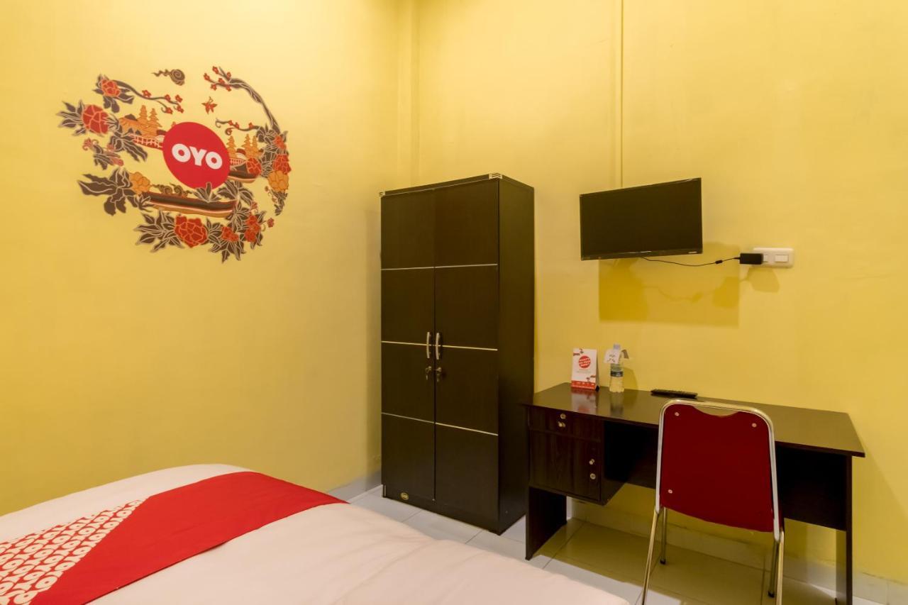 Oyo 447 Hutasimo Residence Medan Luaran gambar