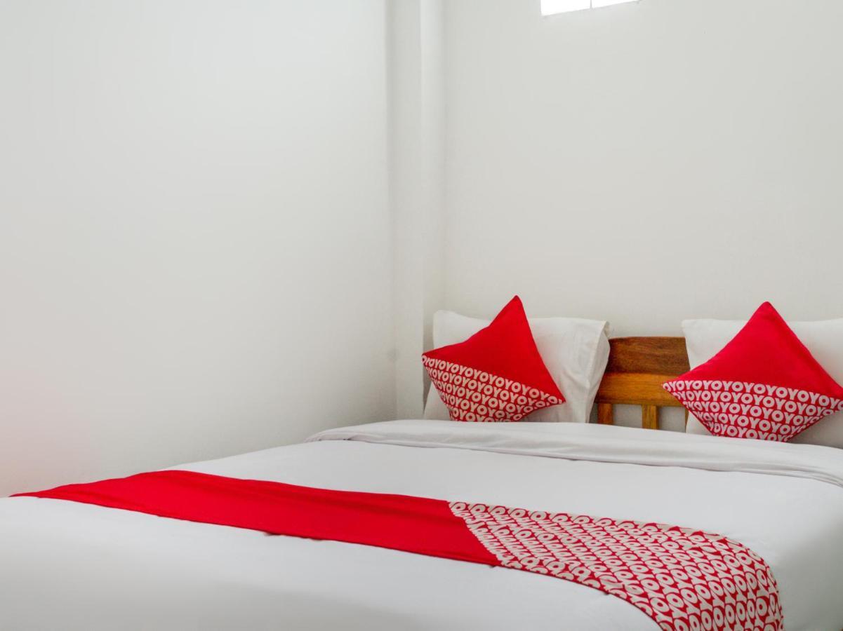 Oyo 447 Hutasimo Residence Medan Luaran gambar