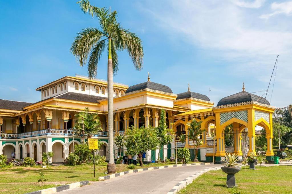 Oyo 447 Hutasimo Residence Medan Luaran gambar